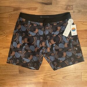 Vuori Men's Rob Machado Collaboration Infinity Boardshort 38 Cloud Abstract NWT
